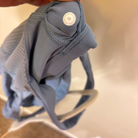 Lululemon Textured Gingham Blue Cropped Align Tank Top Size 6 - Picture 4 of 4